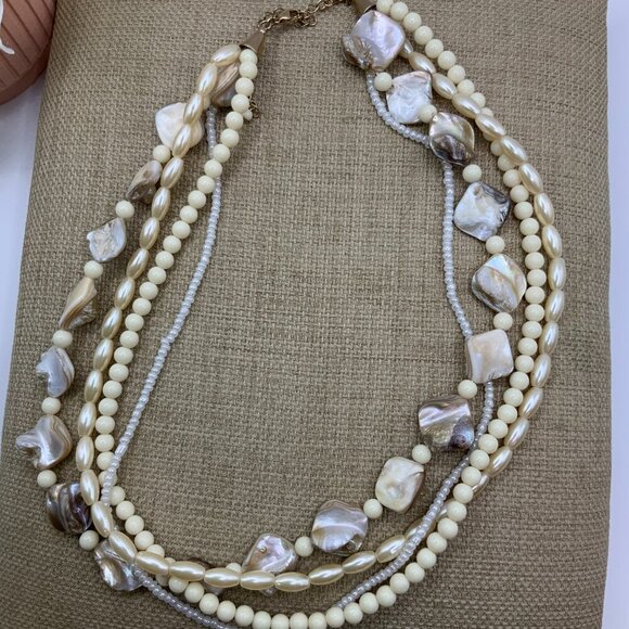 AVON Vintage Mother of Pearl Multi Strands Beaded Faux Pearl Necklace - Picture 6 of 8